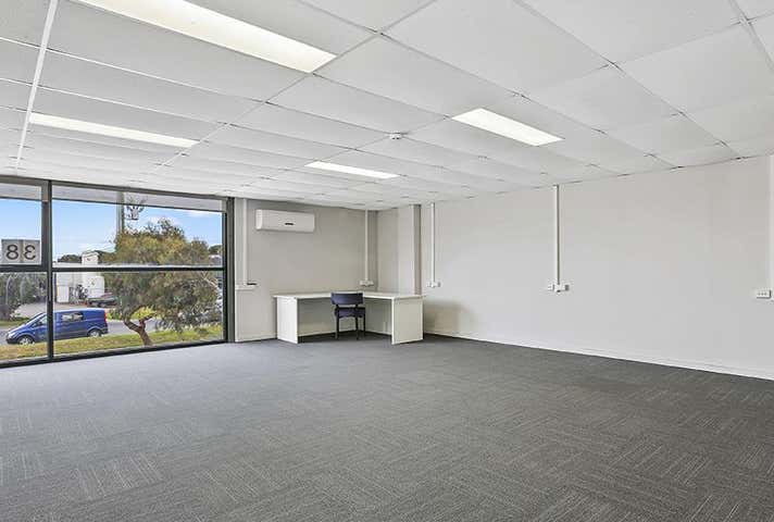 38 Cowie Street North Geelong VIC 3215 - Image 8