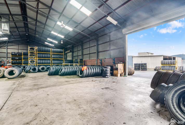 6 Kingscote Street Kewdale WA 6105 - Image 9