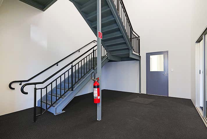 1/7 Mallaig Way Canning Vale WA 6155 - Image 13