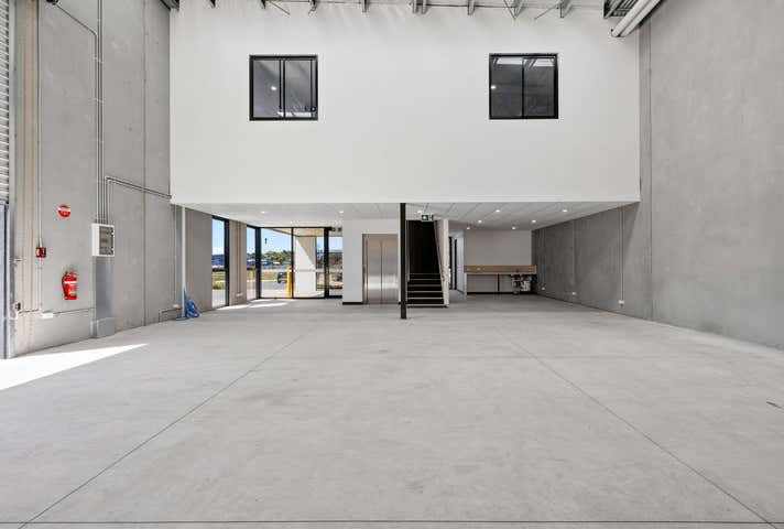 1/18 Cylinders Drive Torquay VIC 3228 - Image 4