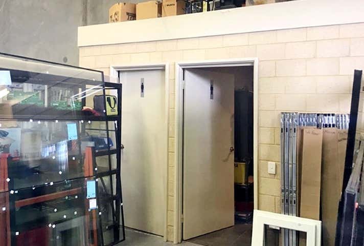 22 Dillington Pass Landsdale WA 6065 - Image 9