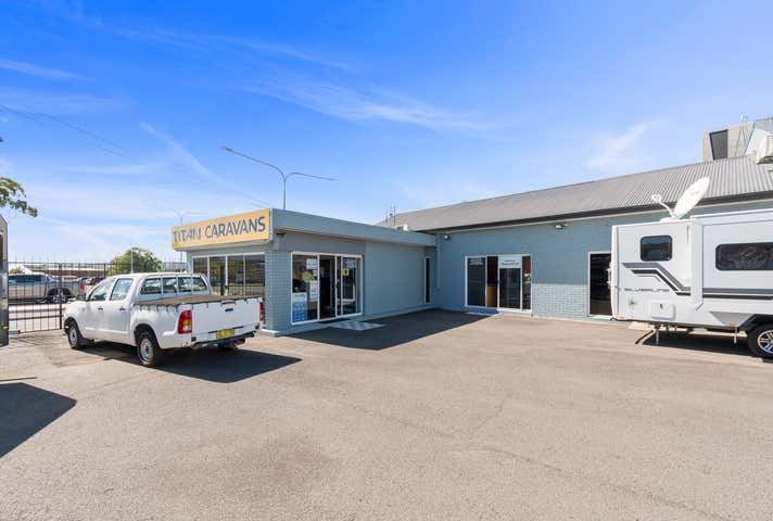 High Exposure Sales Yard, 105-107 Princes Highway Unanderra NSW 2526 - Image 2