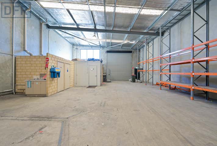 1/12 Helmshore Way Port Kennedy WA 6172 - Image 17