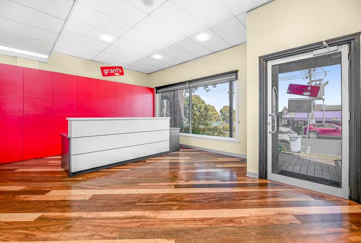 1/5 Gloucester Avenue Berwick VIC 3806 - Image 2