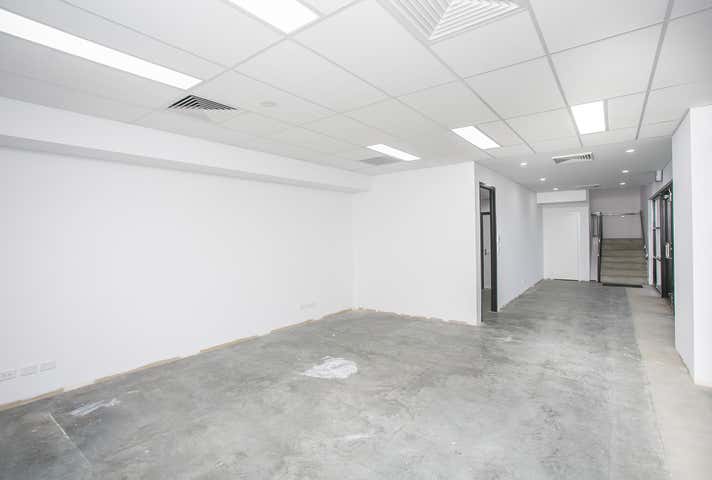 16 Brewer Road Canning Vale WA 6155 - Image 6