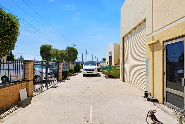 353B Sevenoaks Street Cannington WA 6107 - Image 14