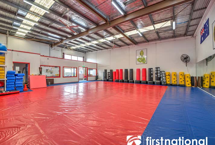 4/4 Commerce Drive Hampton Park VIC 3976 - Image 3