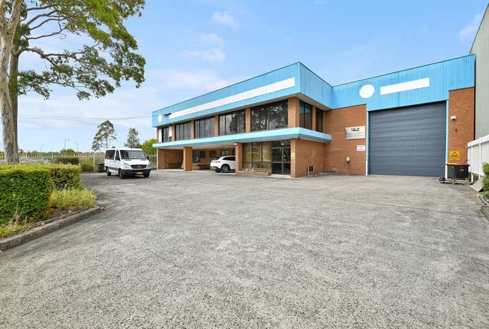 33 Garema Circuit Kingsgrove NSW 2208 - Image 1