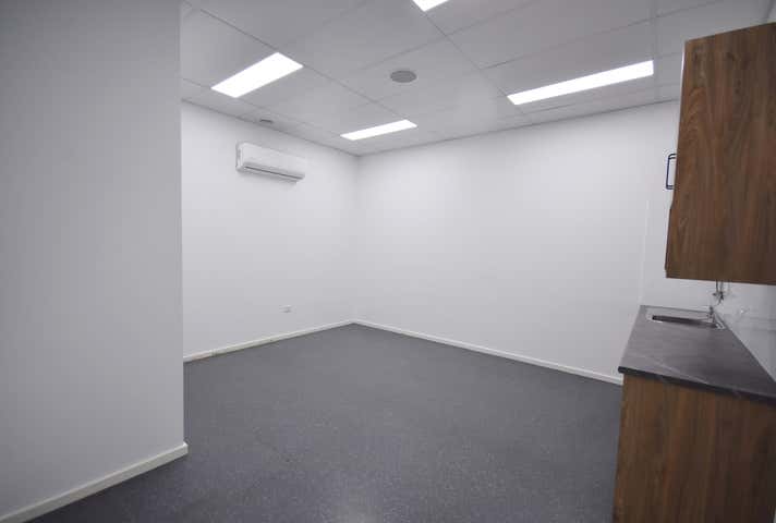 2/688 Drome Street Albury NSW 2640 - Image 9