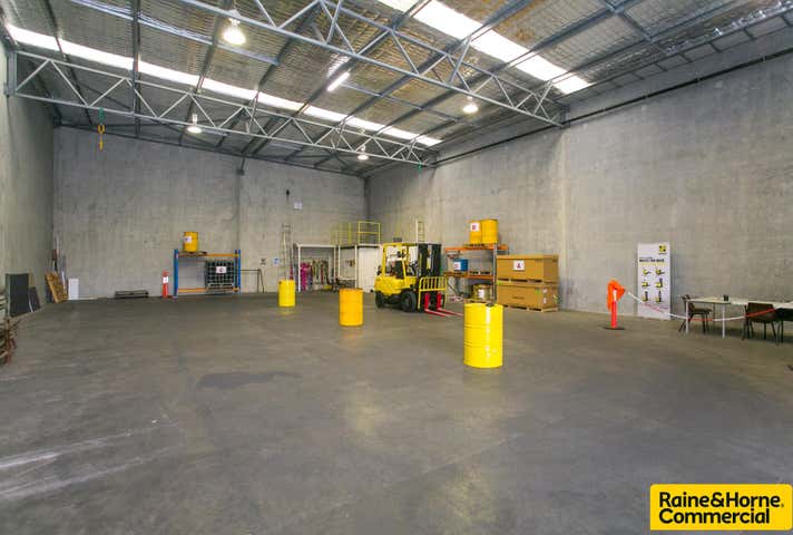 2 /451 Yangebup Road Cockburn Central WA 6164 - Image 3