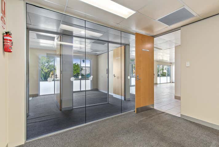 12 Hanwell Way Bassendean WA 6054 - Image 4