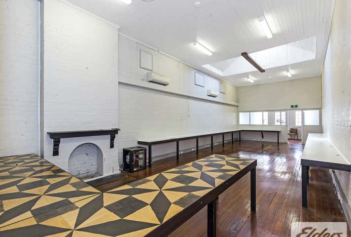 35 Logan Road Woolloongabba QLD 4102 - Image 2