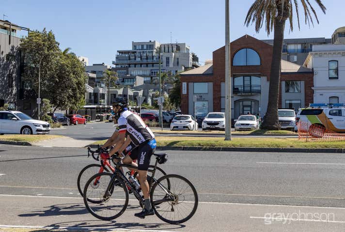 2/11 Beach Street Port Melbourne VIC 3207 - Image 14