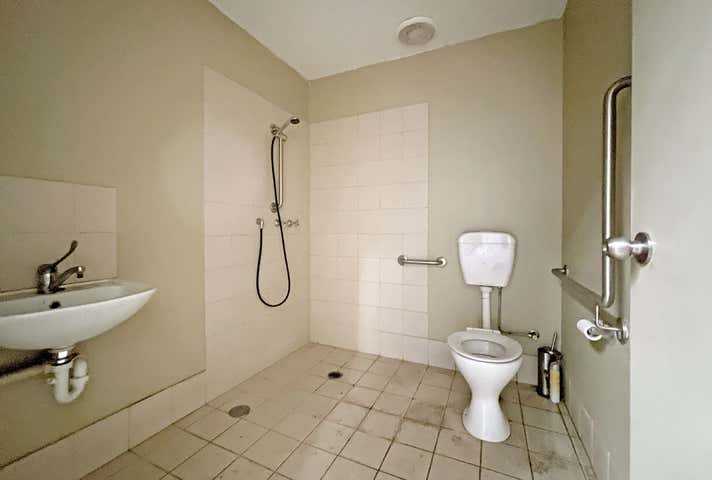 Unit 2, 6 Dillington Pass Landsdale WA 6065 - Image 7