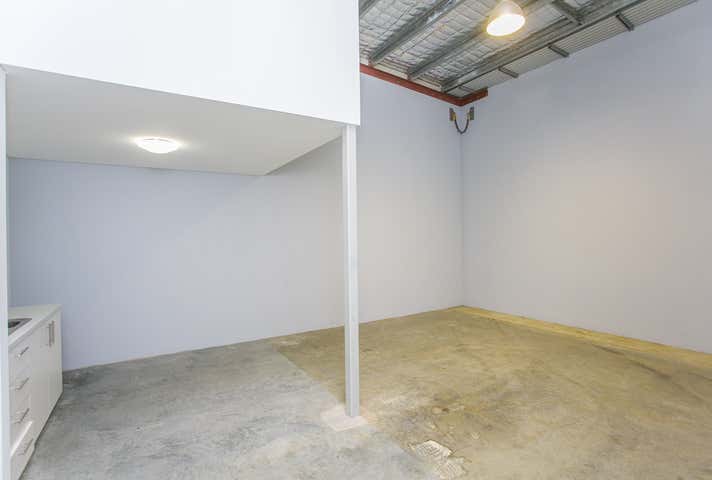 Unit 3, 9 Caloundra Rd Clarkson WA 6030 - Image 12