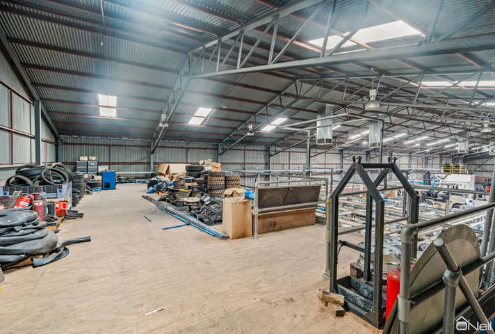 6 Kingscote Street Kewdale WA 6105 - Image 11