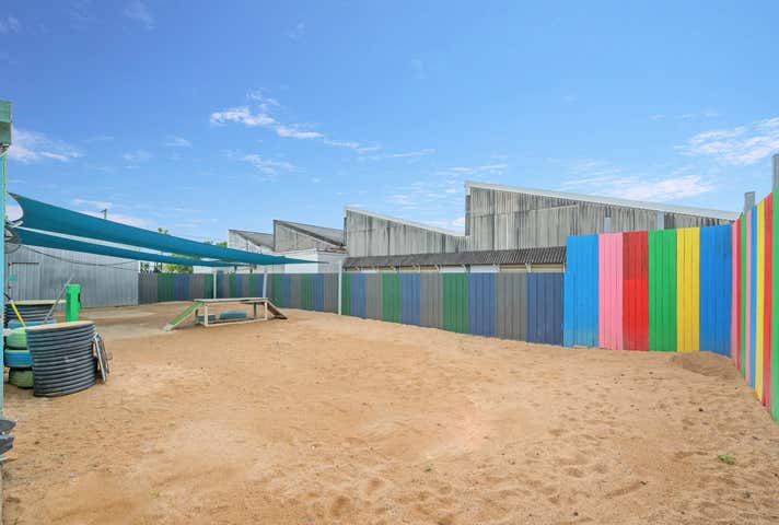 2/251 Ingham Road Garbutt QLD 4814 - Image 9