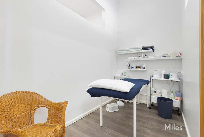 44 Strathallan Road Macleod VIC 3085 - Image 5