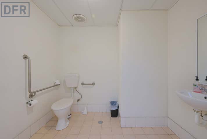 2/5 Sequoia Place Bibra Lake WA 6163 - Image 19