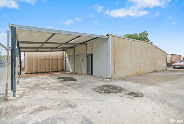 8/4 Malcolm Road Maddington WA 6109 - Image 1