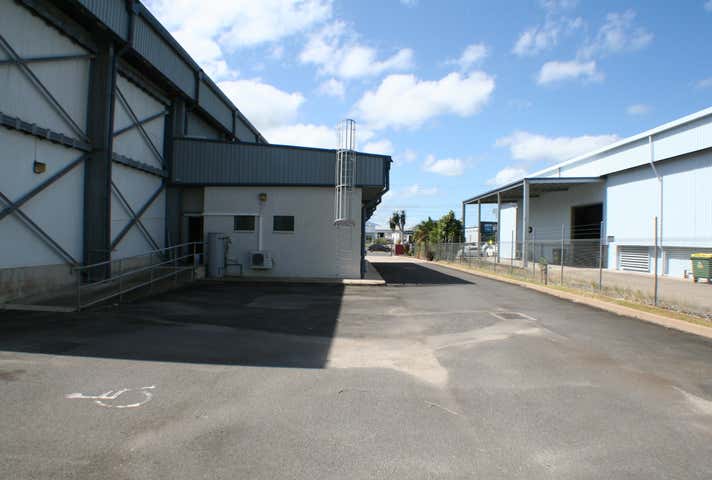 302-308 Spence Street Bungalow QLD 4870 - Image 10