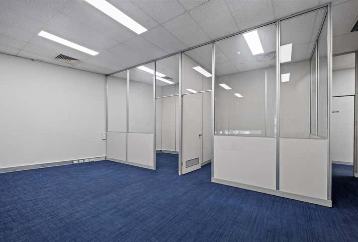 1/85 Salmon Street Port Melbourne VIC 3207 - Image 5