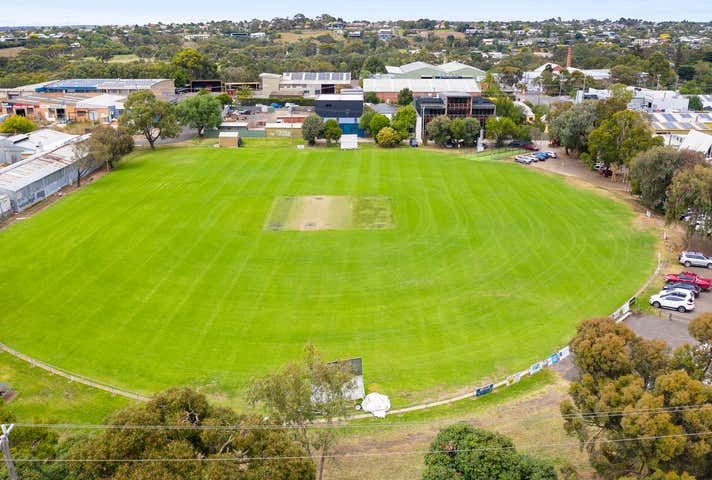 10 & 12 Riversdale Road Newtown VIC 3220 - Image 9