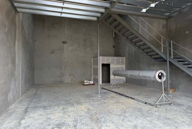 1,17 Sunderland Cres Butler WA 6036 - Image 2