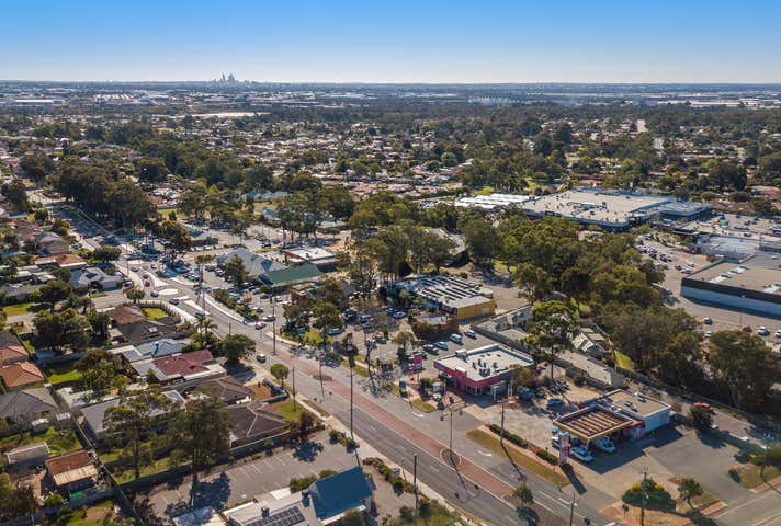 60 Hale Road Forrestfield WA 6058 - Image 12