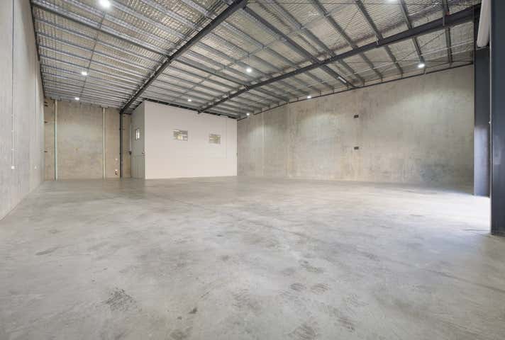 8/547 Woolcock Street Mount Louisa QLD 4814 - Image 2