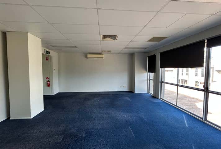 1/3 Southern Cross Circuit Urangan QLD 4655 - Image 9