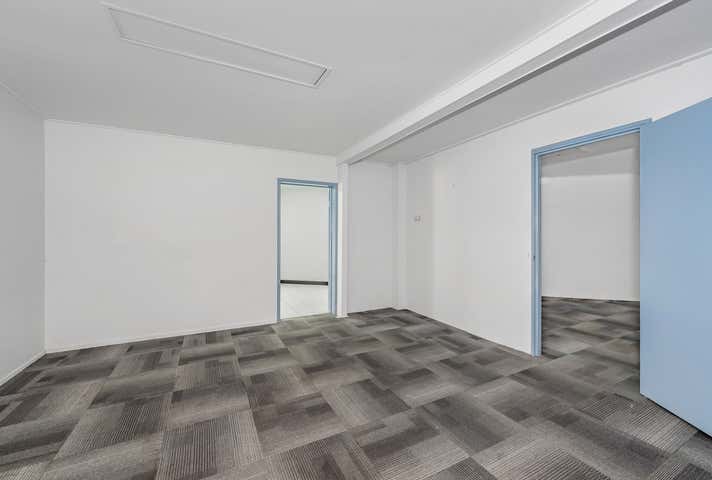 16 Ingham Road West End QLD 4810 - Image 16