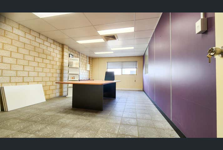 5a/242 Beringarra Avenue Malaga WA 6090 - Image 8