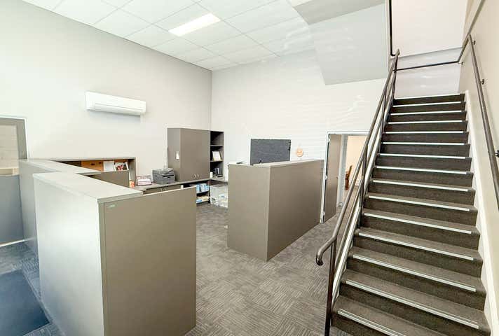 Unit 15, 19 Aero Road Ingleburn NSW 2565 - Image 5