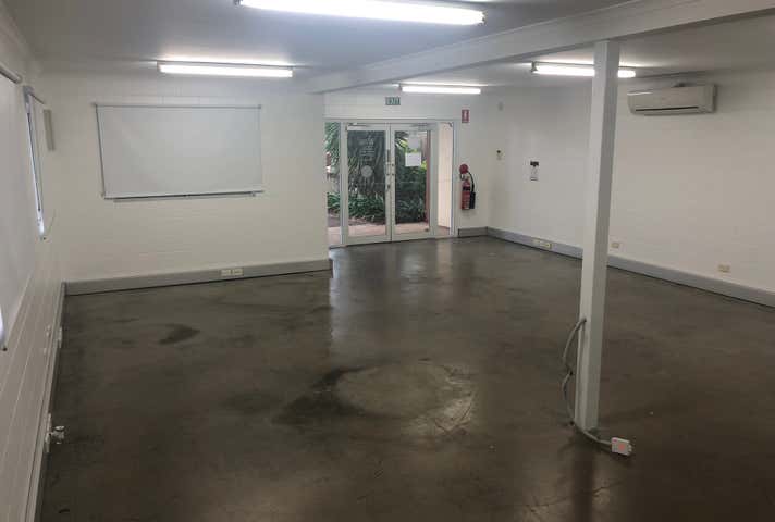 205 Aumuller Street Bungalow QLD 4870 - Image 23