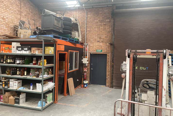 1/30 Swan Street Wollongong NSW 2500 - Image 2