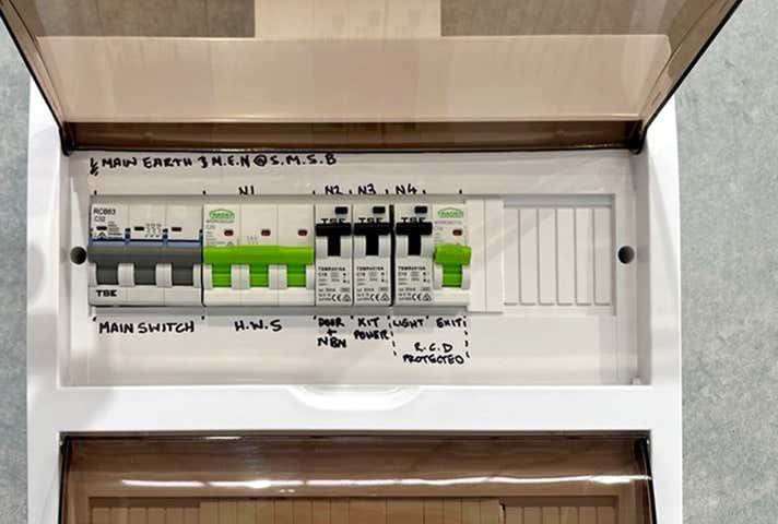 Unit 2, 2 Toynbee Way Port Kennedy WA 6172 - Image 10