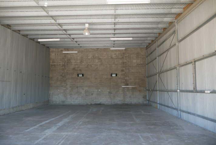 4/91 Lobb Street Churchill QLD 4305 - Image 2