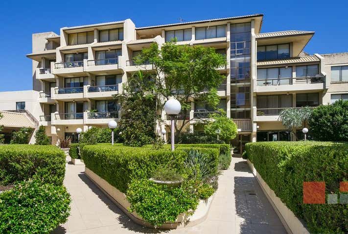 Edgecliff Court, 3a/2 New Mclean Street Edgecliff NSW 2027 - Image 6