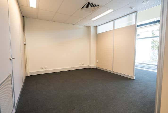 2.20/4 Hyde Parade Campbelltown NSW 2560 - Image 3