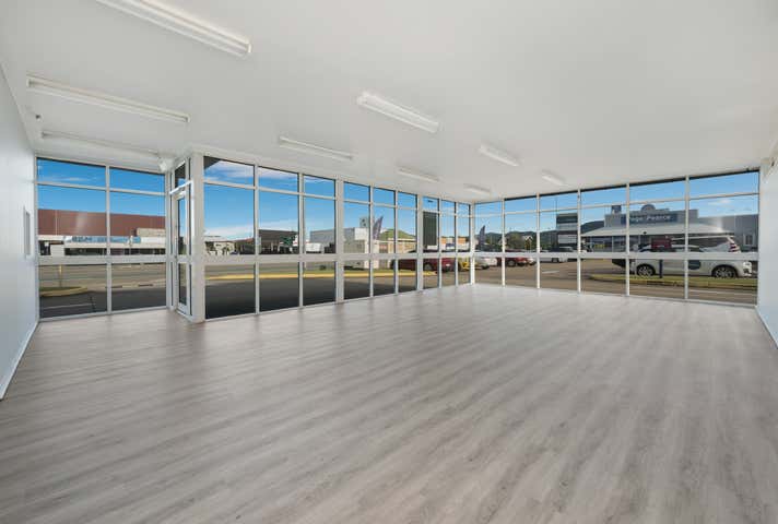 Shop 2, 263 Charters Towers Road Mysterton QLD 4812 - Image 4