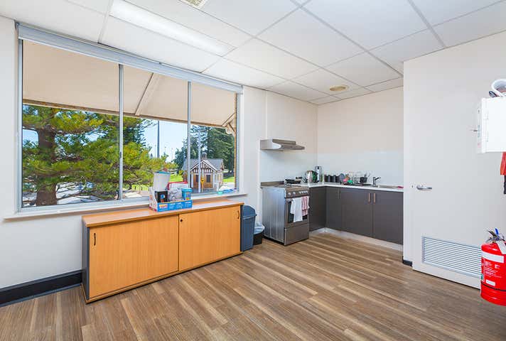 56 Marine Terrace Fremantle WA 6160 - Image 24