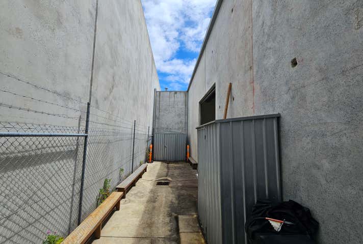 1/32 Boulder Road Malaga WA 6090 - Image 12