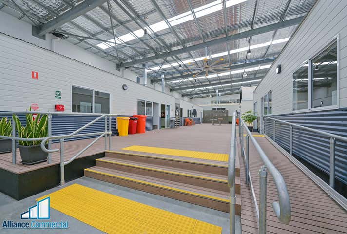 42 Axis Parade Neerabup WA 6031 - Image 5