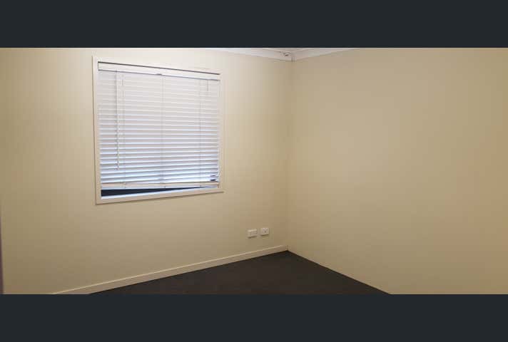 1/2 Sonia Court Raceview QLD 4305 - Image 5