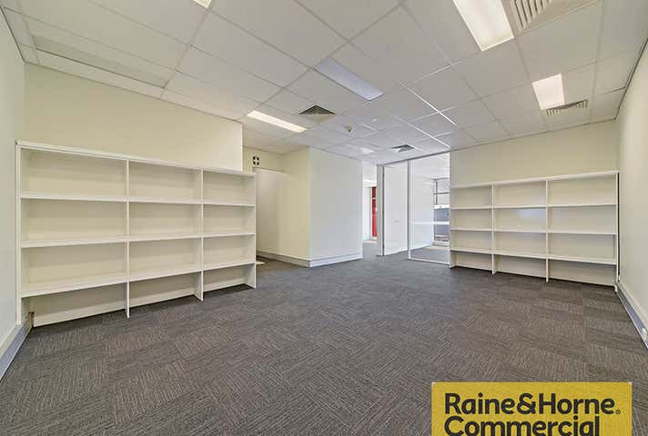 10/368 Earnshaw Road Banyo QLD 4014 - Image 8