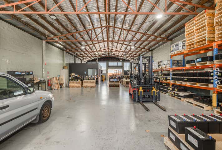 8 Evelyn Street Toowoomba City QLD 4350 - Image 2