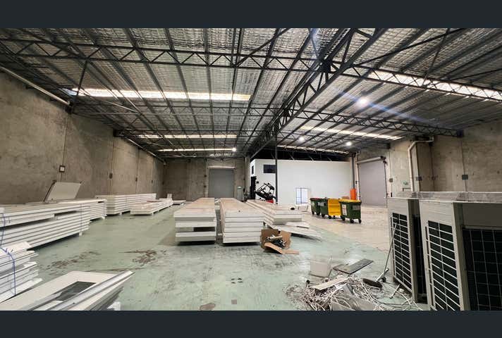 49 Catalano Circuit Canning Vale WA 6155 - Image 10