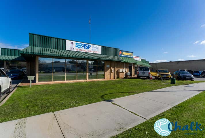 4/4 Leach Crescent Rockingham WA 6168 - Image 32