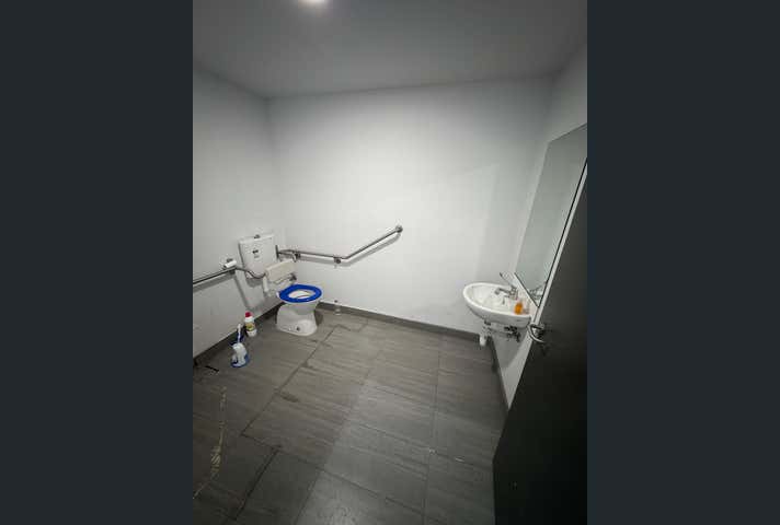 2/73 Eucumbene Drive Ravenhall VIC 3023 - Image 11